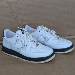 Nike Air Men's Shoes Sneakers White / Blue  Size 7.5 .